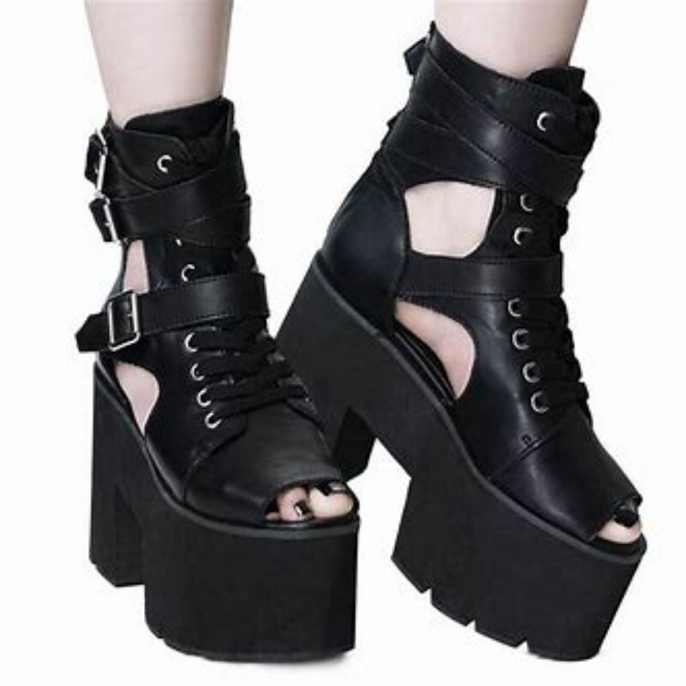 Killstar boot platform sandals